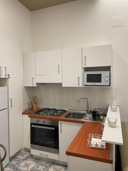 Casa Luciano Al San Carlo Apartment Naples Luaran gambar