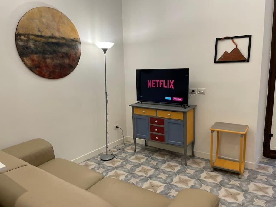Casa Luciano Al San Carlo Apartment Naples Luaran gambar